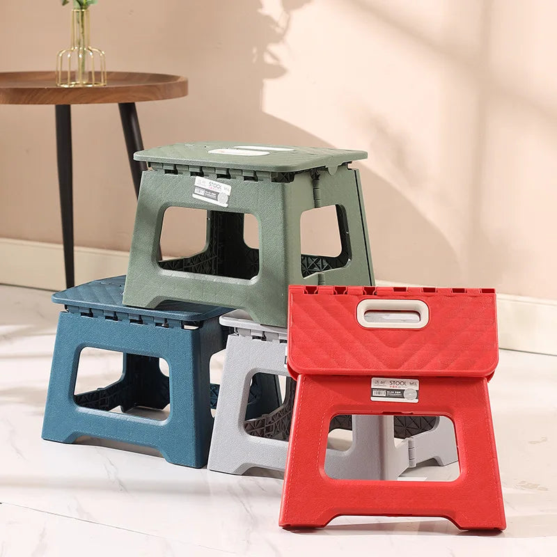 Tabouret Pliant Léger Multifonctionnel – Repose-Pieds Antidérapant